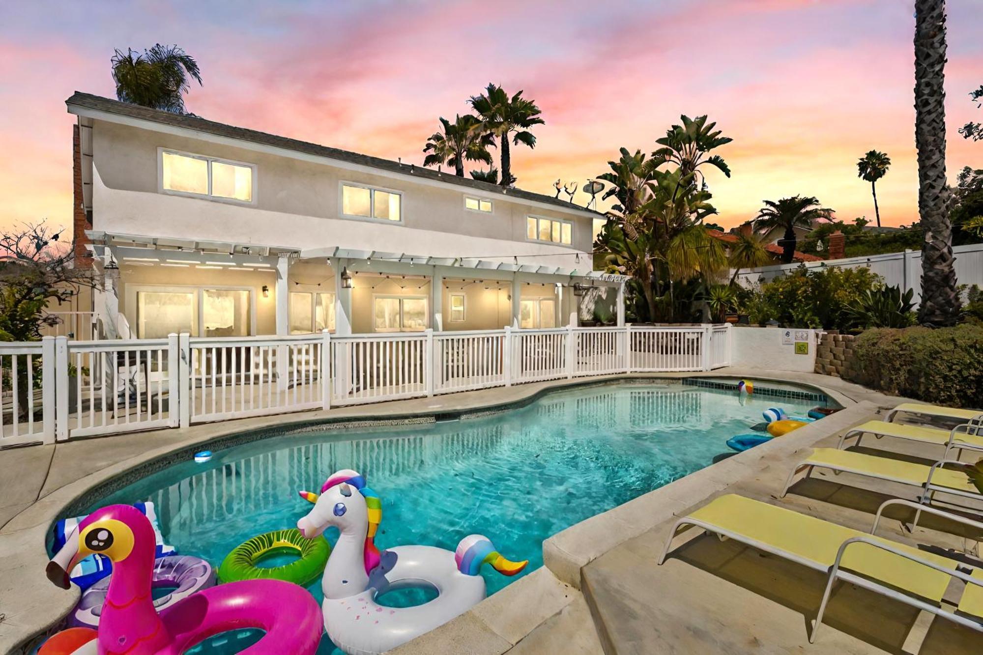 Stunning Coastal Escape With Private Pool, Spa, Arcade, Disney, Beach ミッションビエホ エクステリア 写真